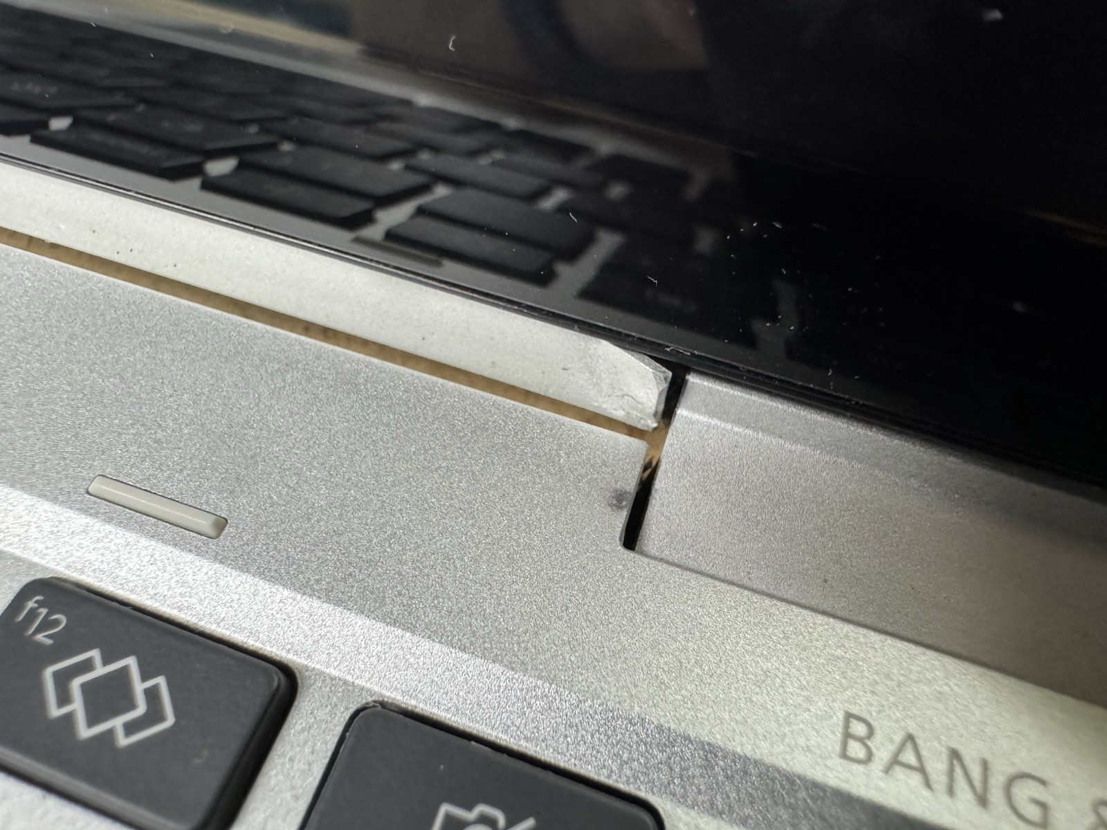 HP EliteBook X360 1030 G8 2-in-1 Core i7-1165G7 2.80GHz BAD FOR PARTS REPAIR