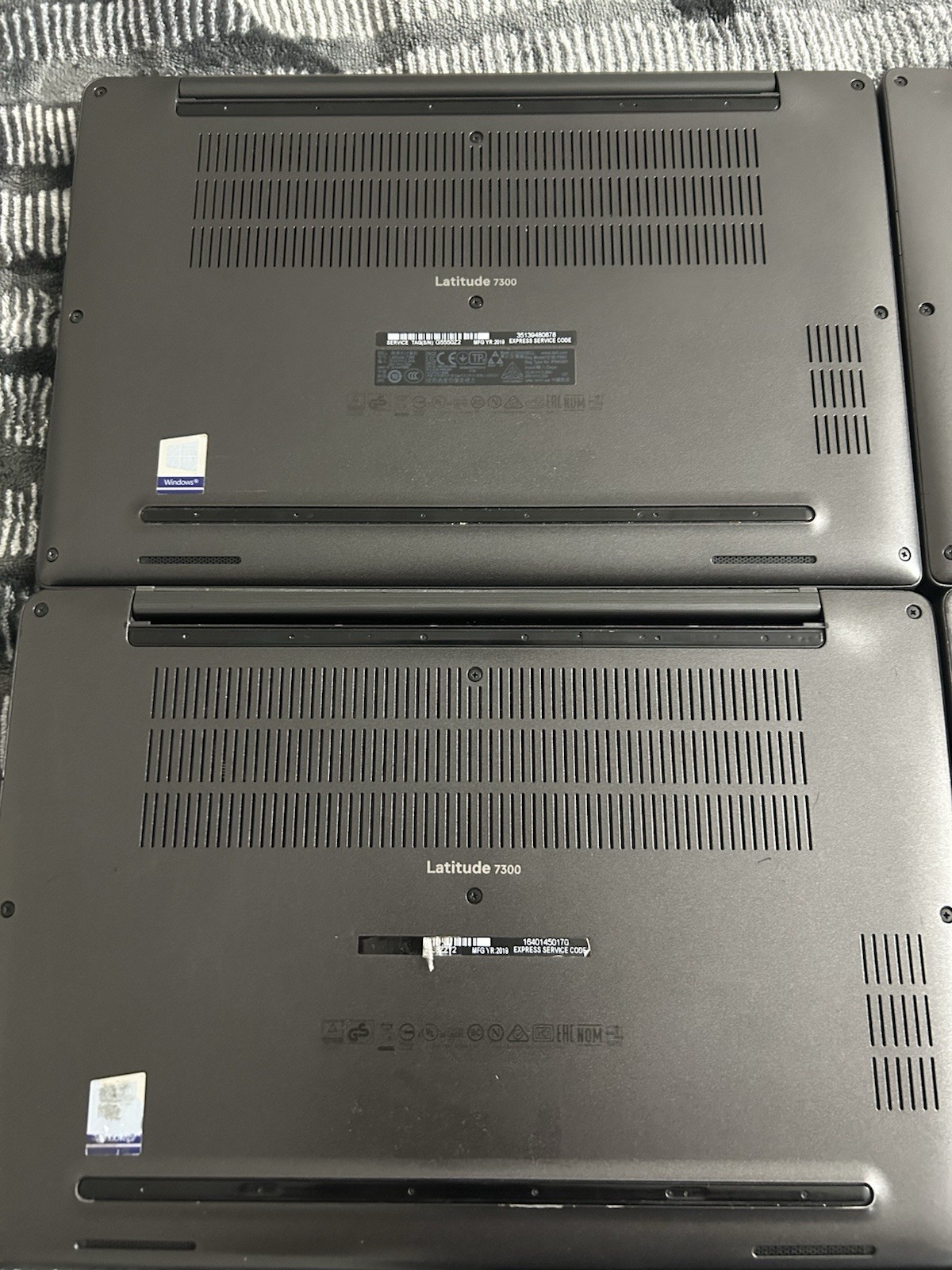 LOT OF 5 DELL LATITUDE 7300 SERIES LAPTOPS i7 2 4 GB RAM BATTERY INCLUDED