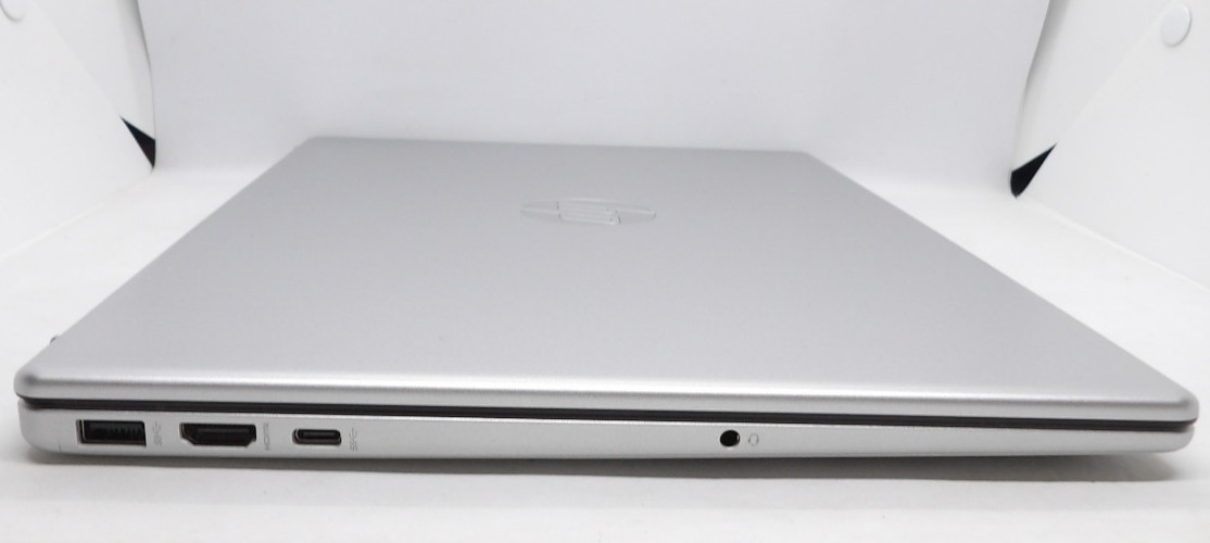 HP 15-fd0133wm 15.6″ Laptop, Intel i3 13th gen 8GB RAM 256GB SSD Silver