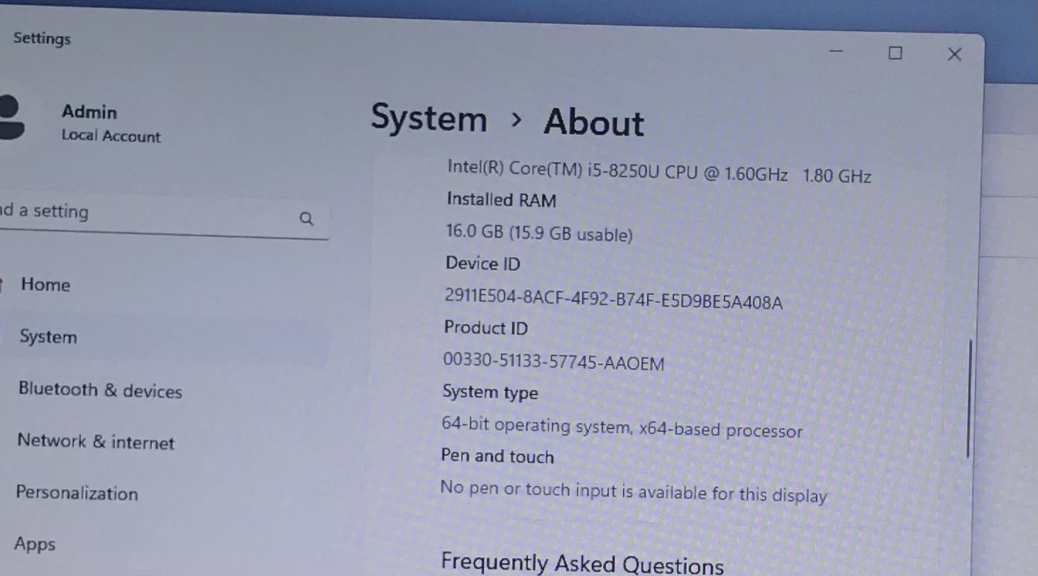 DELL LATITUDE 3490 INTEL CORE i5-8250U @ 1.60GHz 16GB RAM 256GB SSD W11P *READ