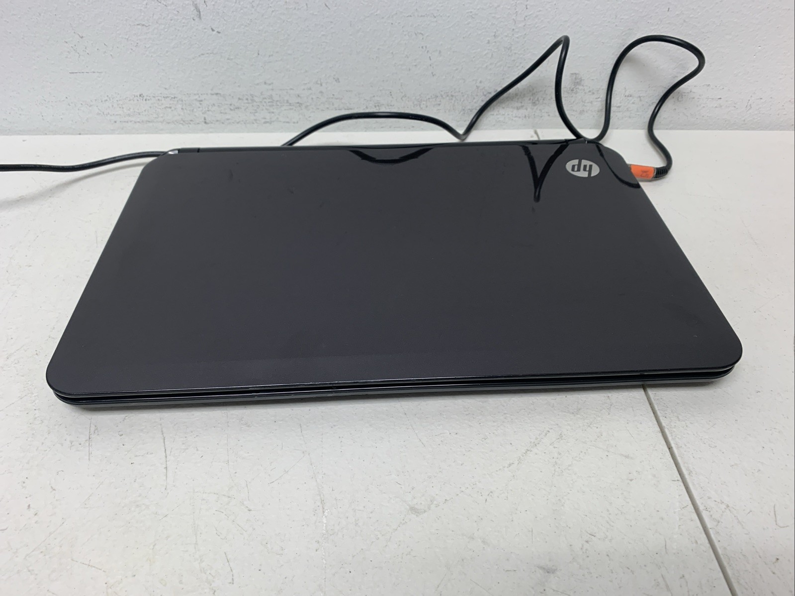 HP Pavilion Touchsmart TS Sleekbook: 14 Celeron 877 1.40ghz 4gb Ram 500HDD WIN