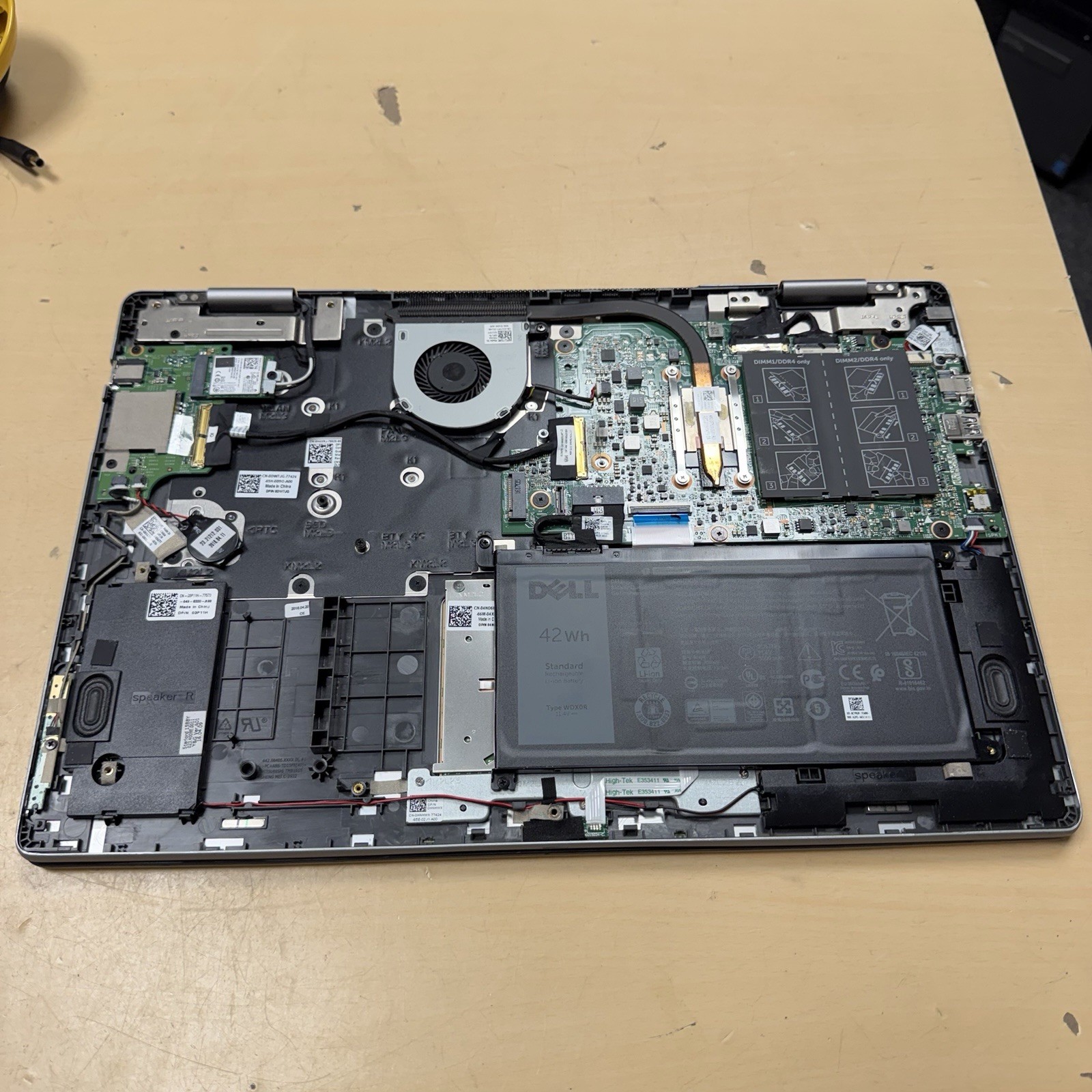 Dell Inspiron 15 7569 2 in 1 Core i7-6500U @2.50GHz 12GB NO HDD NO OS READ