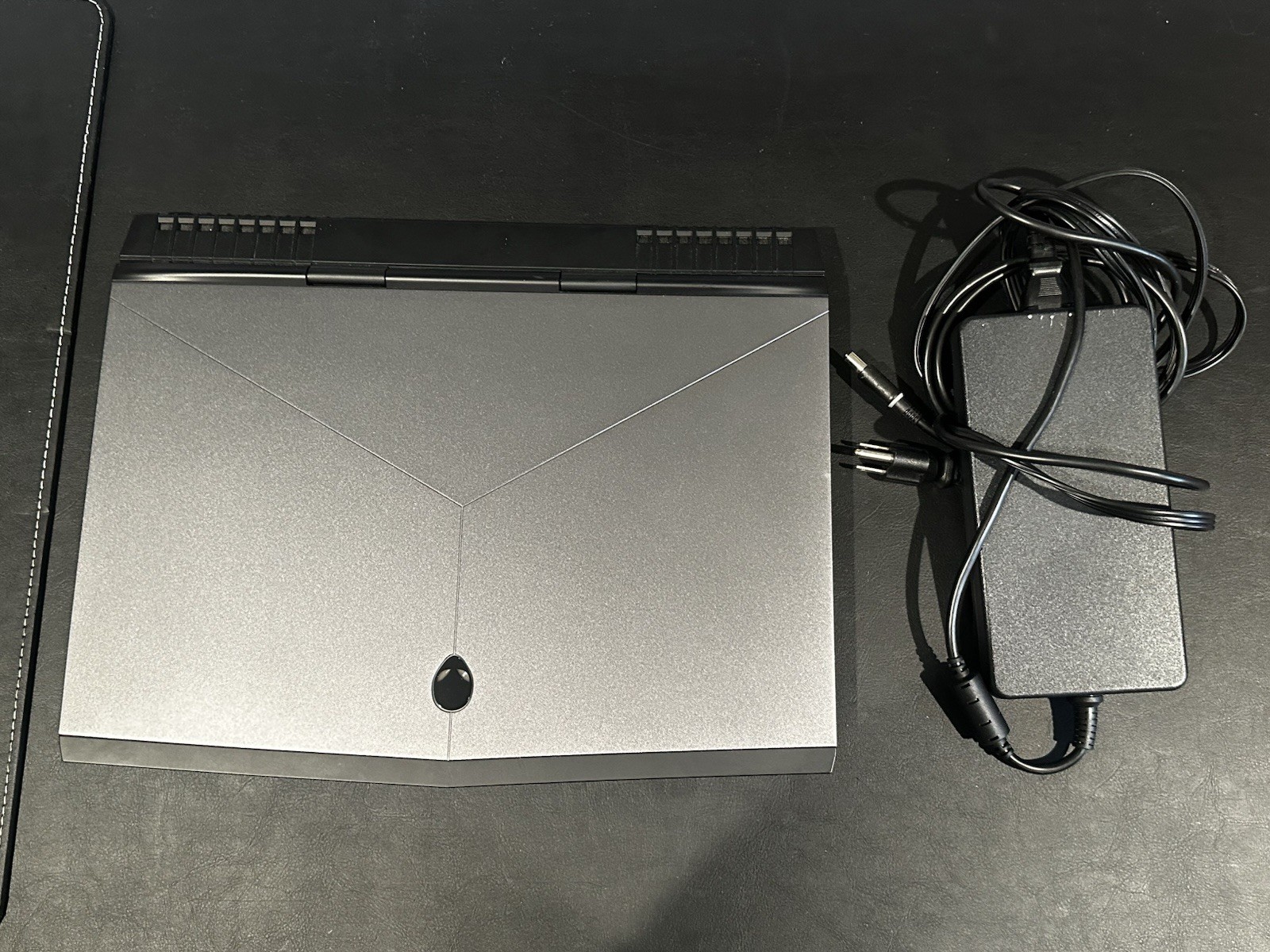 ALIENWARE 15 15.6in Gaming Laptop i7-7700HQ 16GB Ram 512GB GTX 1070 8GB