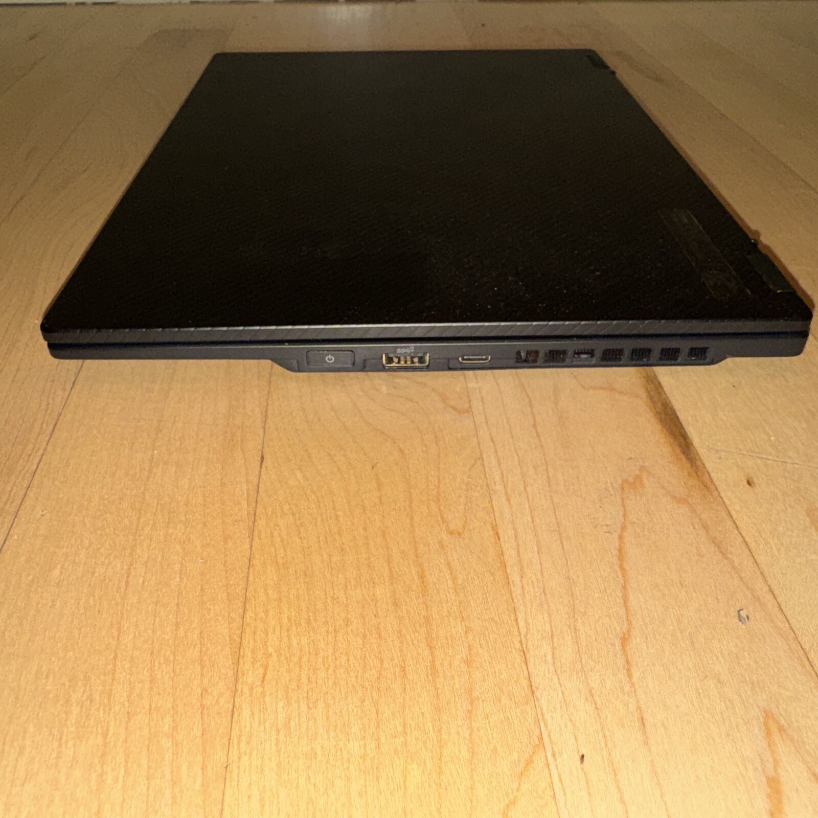 Asus ROG Flow Gaming Laptop X13 Ryzen 9 6900HS/16GB RAM/1TB SSD/RTX3050 Win11