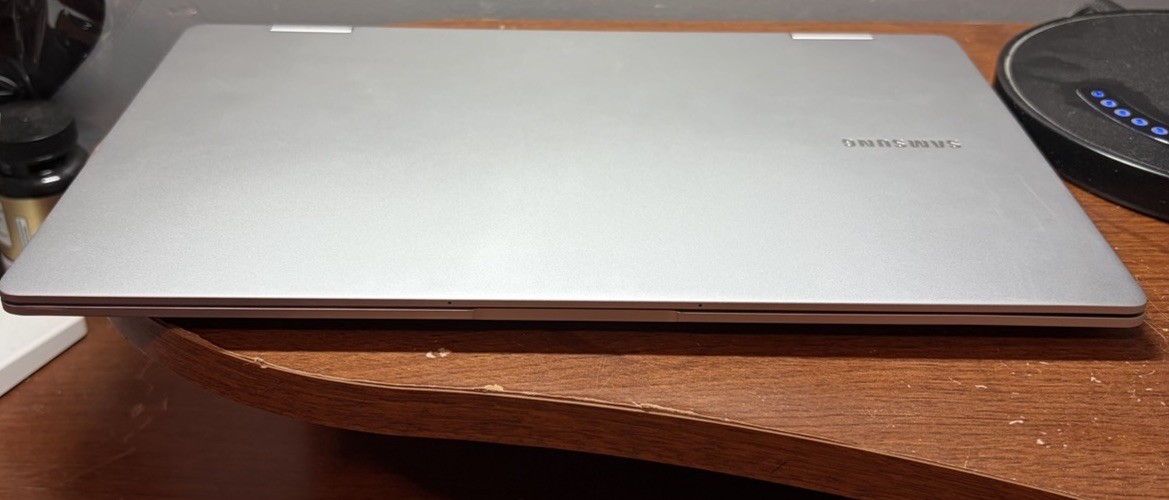 Samsung Galaxy Book3 360 13.3″ 256 GB i5 2 in 1 Notebook