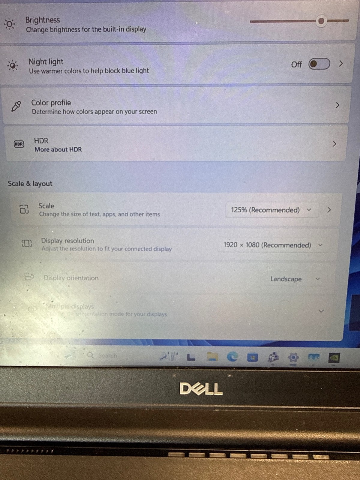 Dell Latitude 3500 Intel i7-8565U 16 GB 256 GB SSD NVIDIA MX130 2GB