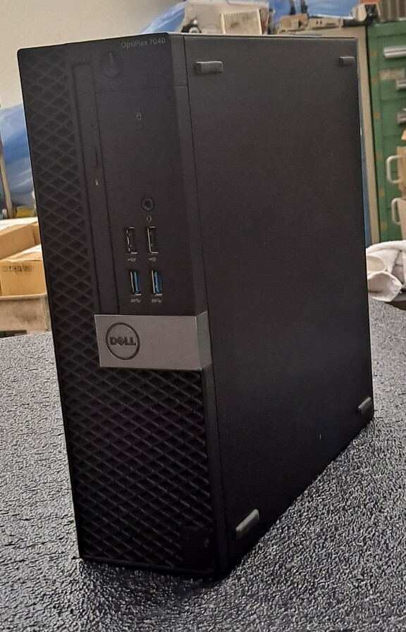 Dell Optiplex 7040 SFF Windows 10 i5-6600 3.3gHz, NVMe 256gb SSD, 1 tb HDD 16gb