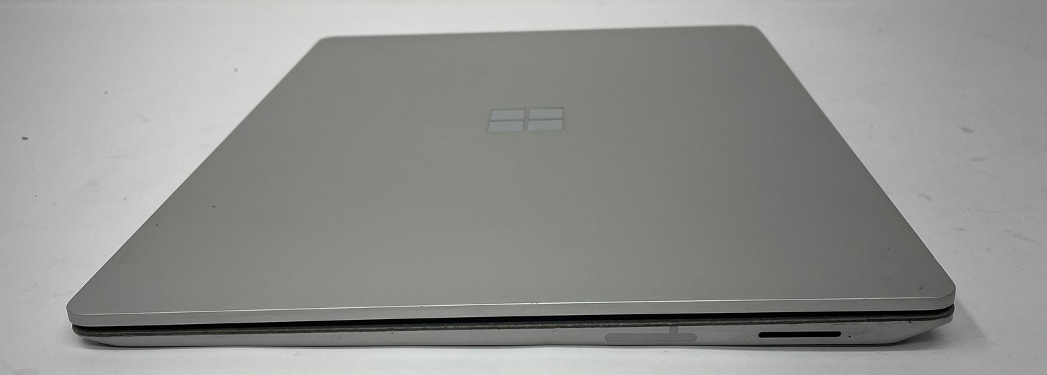 Microsoft Surface Laptop 2 Core i5 8350U @ 1.70GHz Graphics 620 8GB DDR3