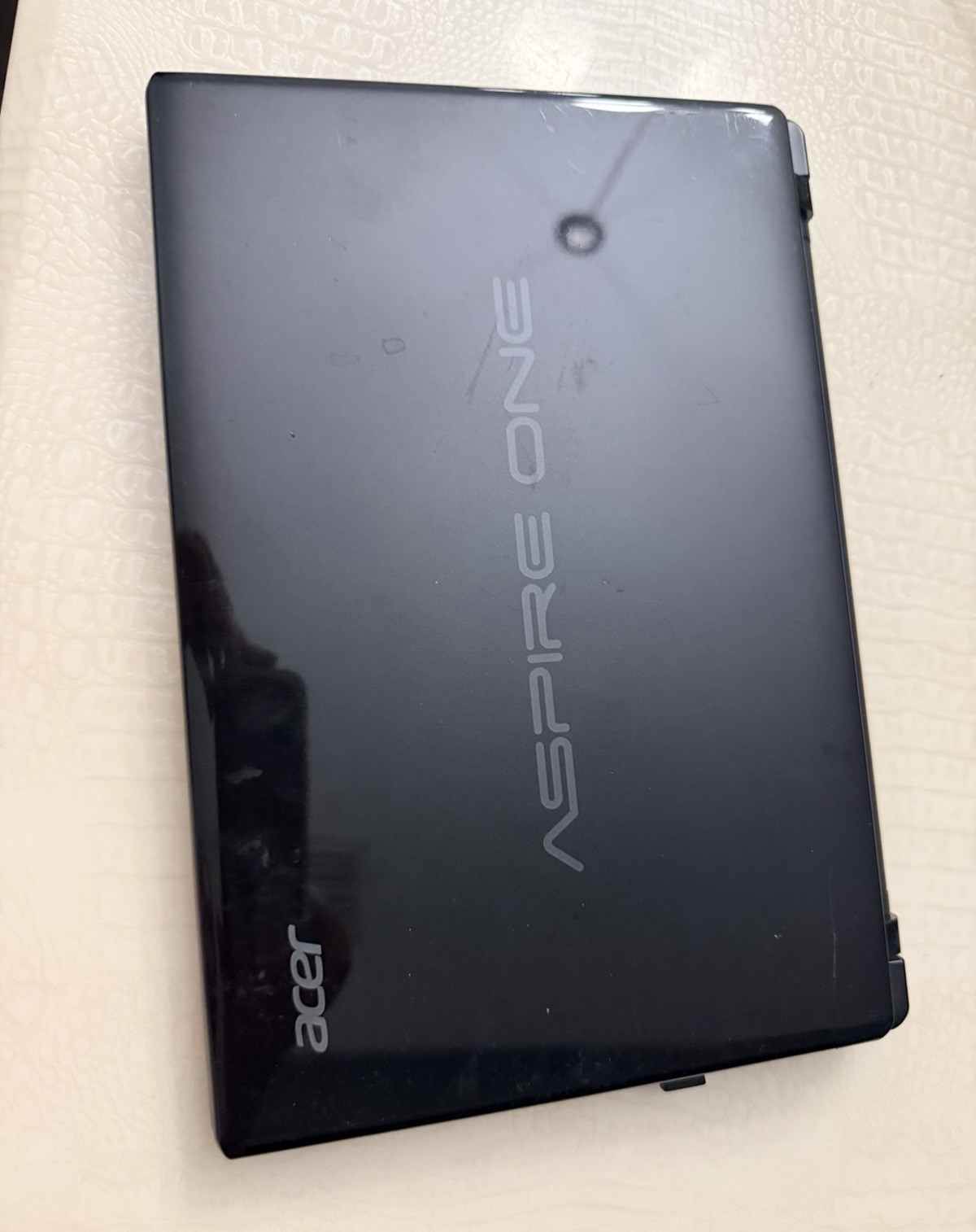 Acer Aspire One 11.6″ Netbook Intel Atom 1GB 250GB HDD Windows 7 Black