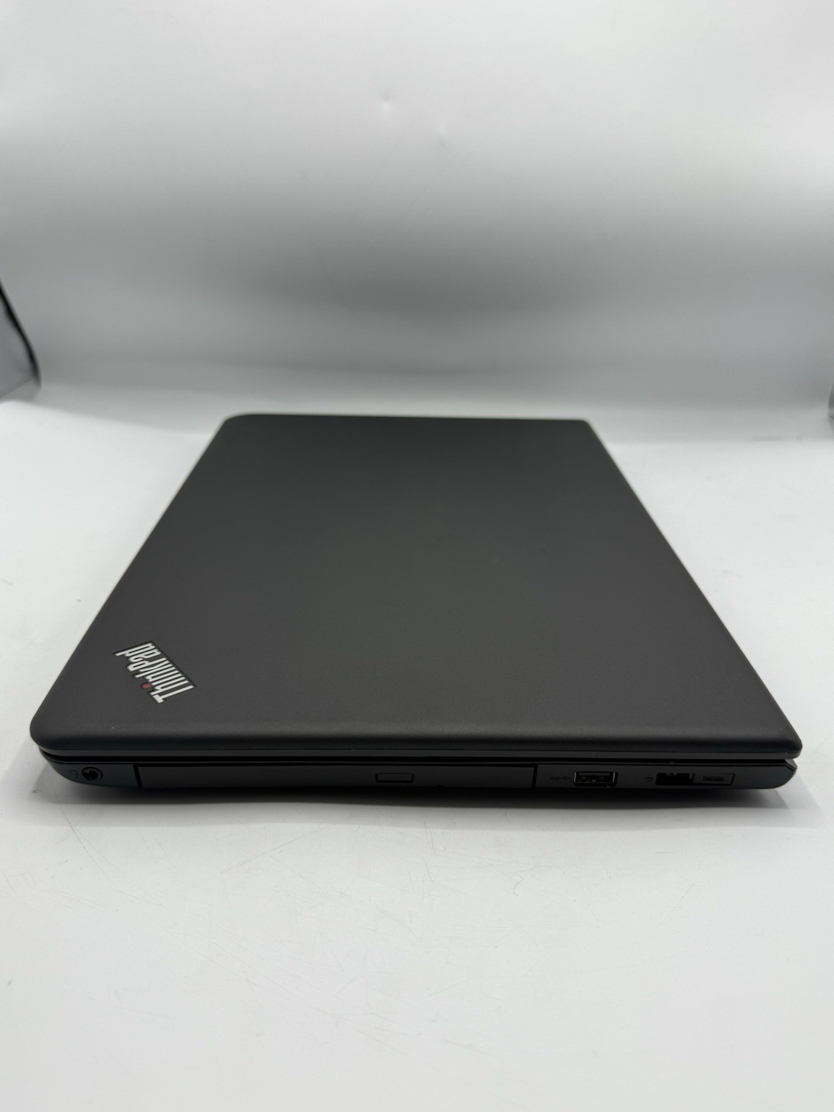Lenovo ThinkPad E560 15.6” I5-6200U 2.30Ghz 8GB RAM 128GB SSD Win10P