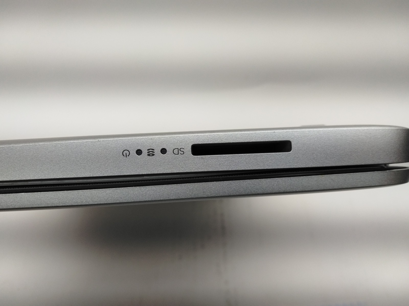 Hp Laptop Model 14-dq387nr 1.10ghz X 4 Cores, 4 Gb Ram, No Hd