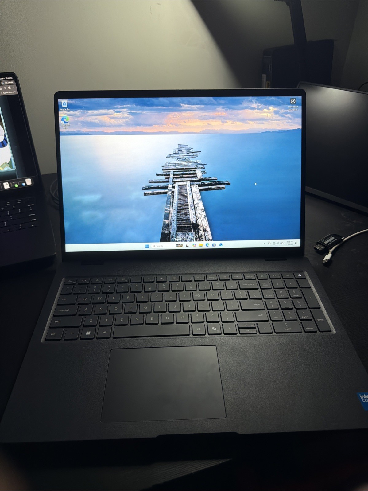 Dell Pro 16 Laptop 8GB Ram 400 GB SSD Windows 11 Pro
