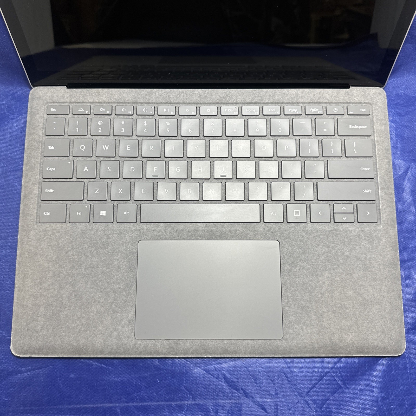Microsoft Surface Laptop 4 13.5” 8GB 256GB (1950) i5-1145G7 @2.60 GHz Win 11