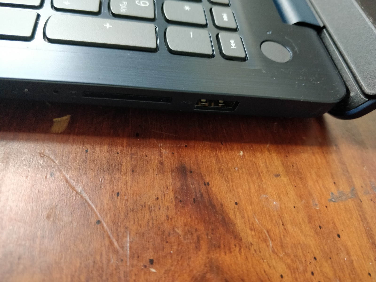 Lenovo IdeaPad 3 15IAU7 INTEL CORE I5-1215U@1.20GHz 8GB RAM NO DRIVE PARTS 8886