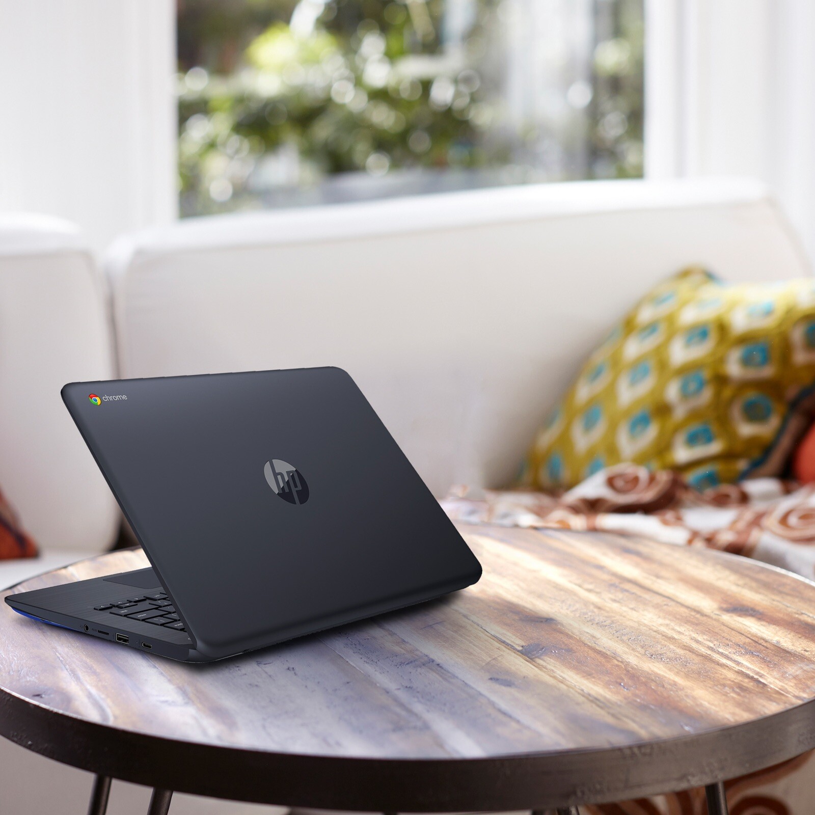 HP ChromeBook 11.6″ (32GB HDD, AMD A4, 2.40 GHz, 4GB) Laptop – Black…