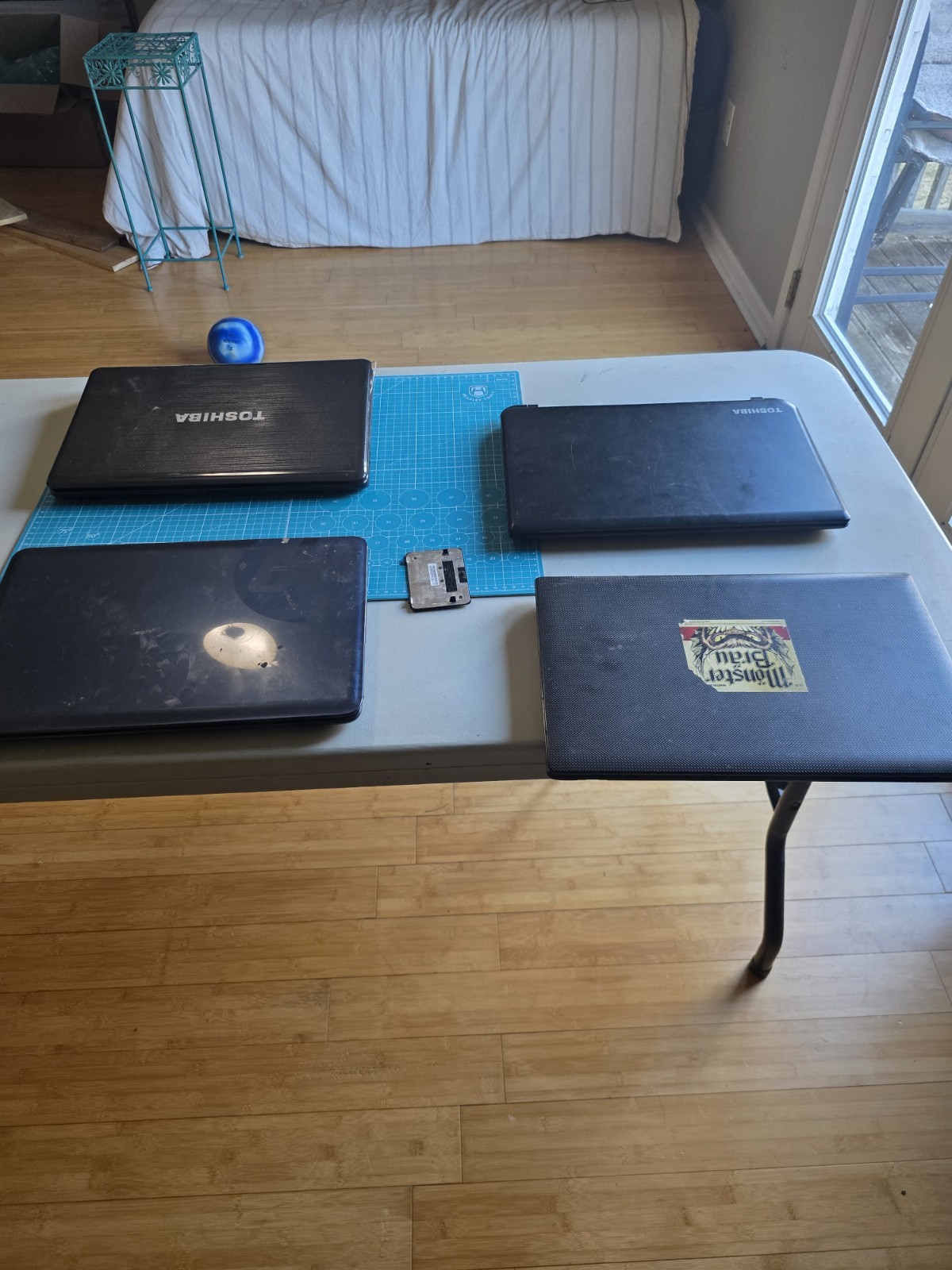 🔧 Lot of Broken Laptops – For Parts or Repair – Various Brands & Conditions