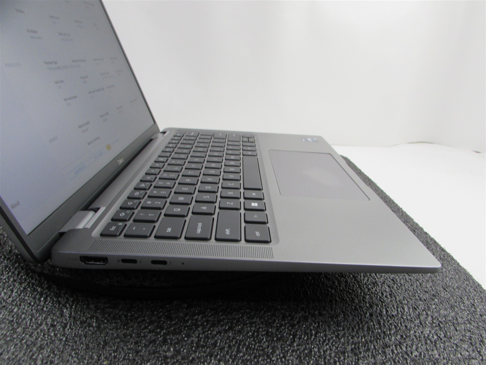 DELL LATITUDE 7440 (Laptop/Ultrabook) CORE I7-1365U 256GB SSD 16GB RAM NO O.S