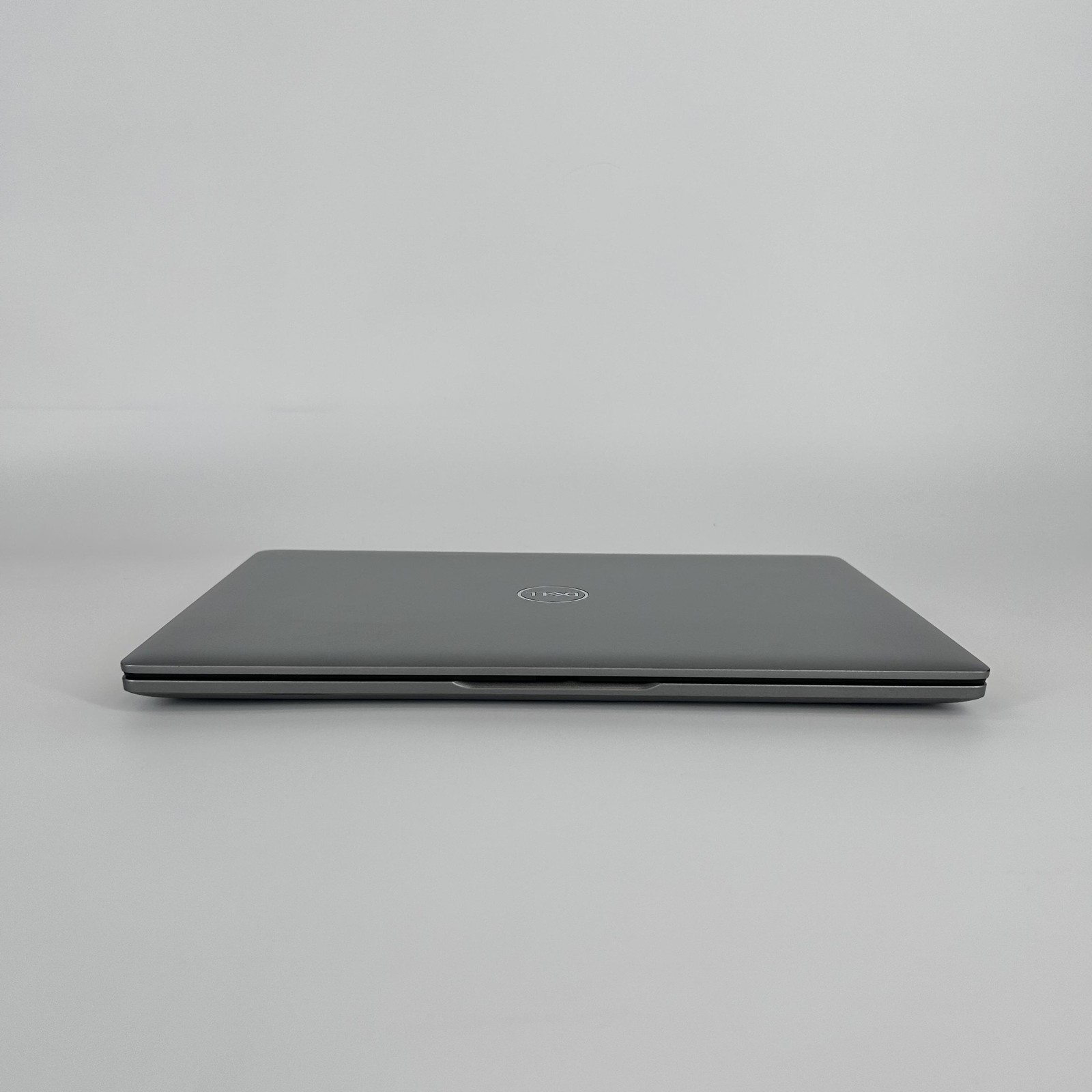 Dell Latitude 5350 13.3 Gray FHD 2.1 GHz Ultra 5 135U 16GB 512GB SSD Excellent