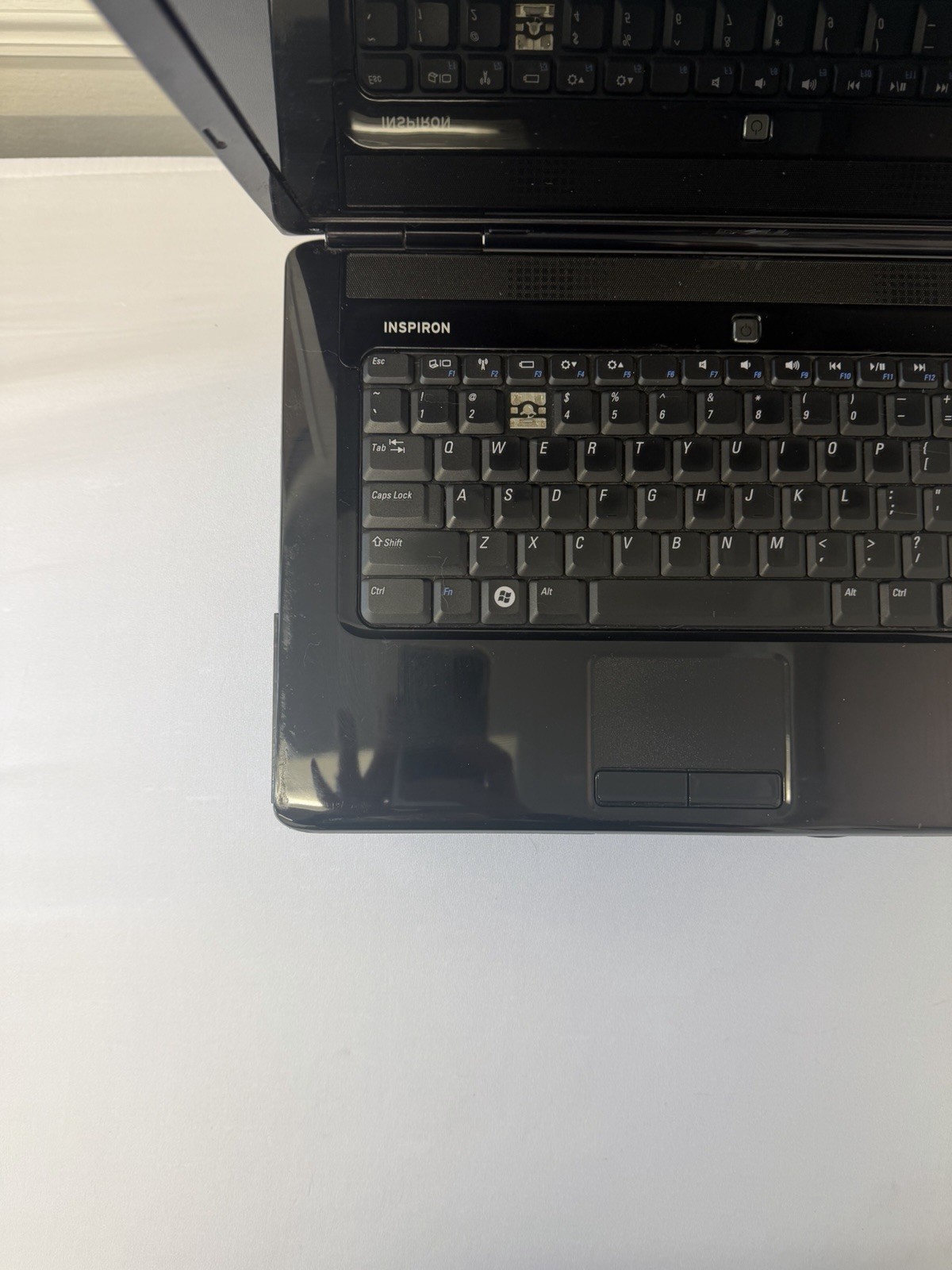Dell Inspiron 1545 Laptop – Screen Yellowing – Intel Duo T6600 – Read Des