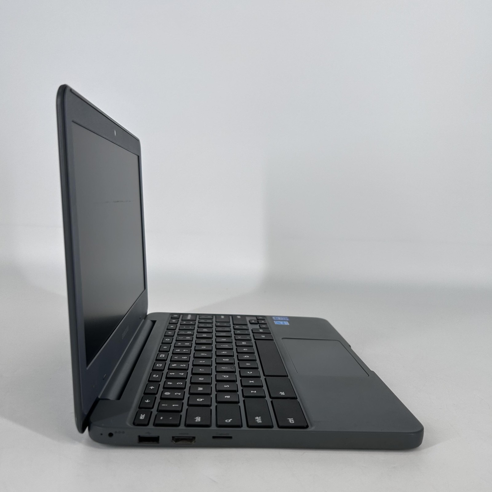 Samsung Chromebook 3 XE500C13 11.6 Black 1.6 GHz Celeron 4GB 16GB eMMC Good