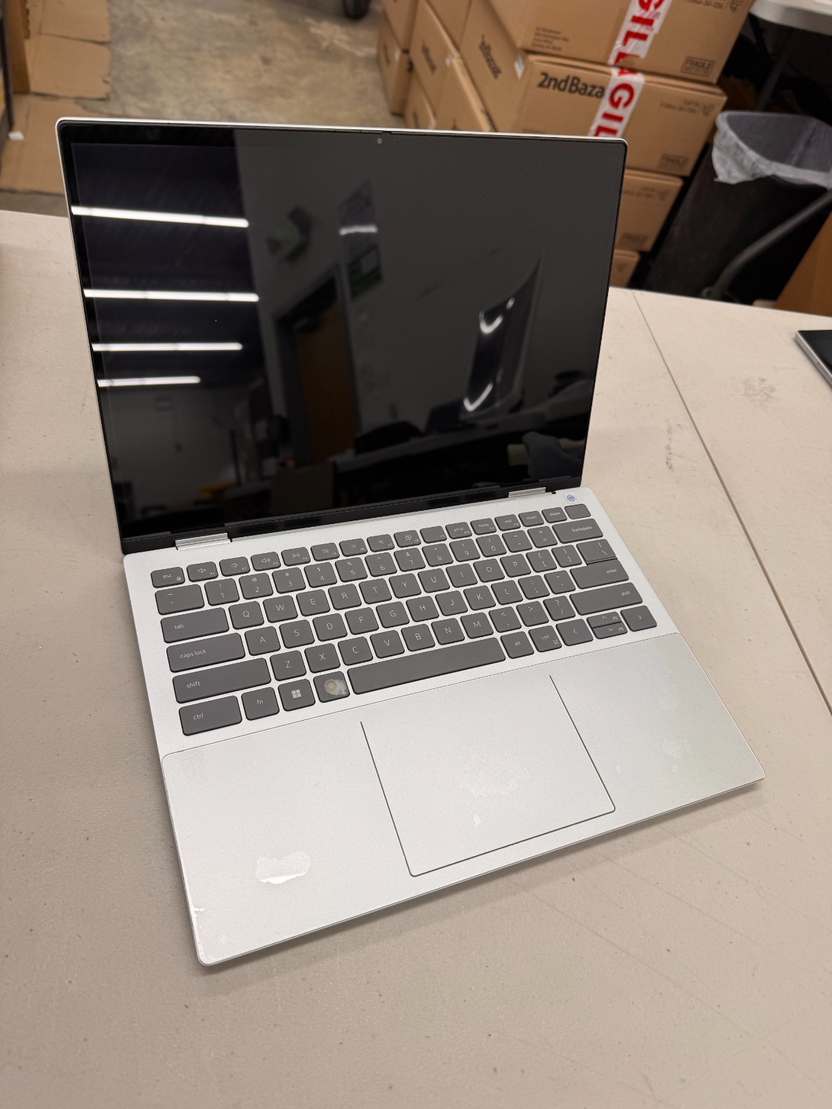 Dell inspiron 14 7420 2 in 1 14″ Touch i7-1255U 16GB RAM 512GB SSD Win 11 Pro