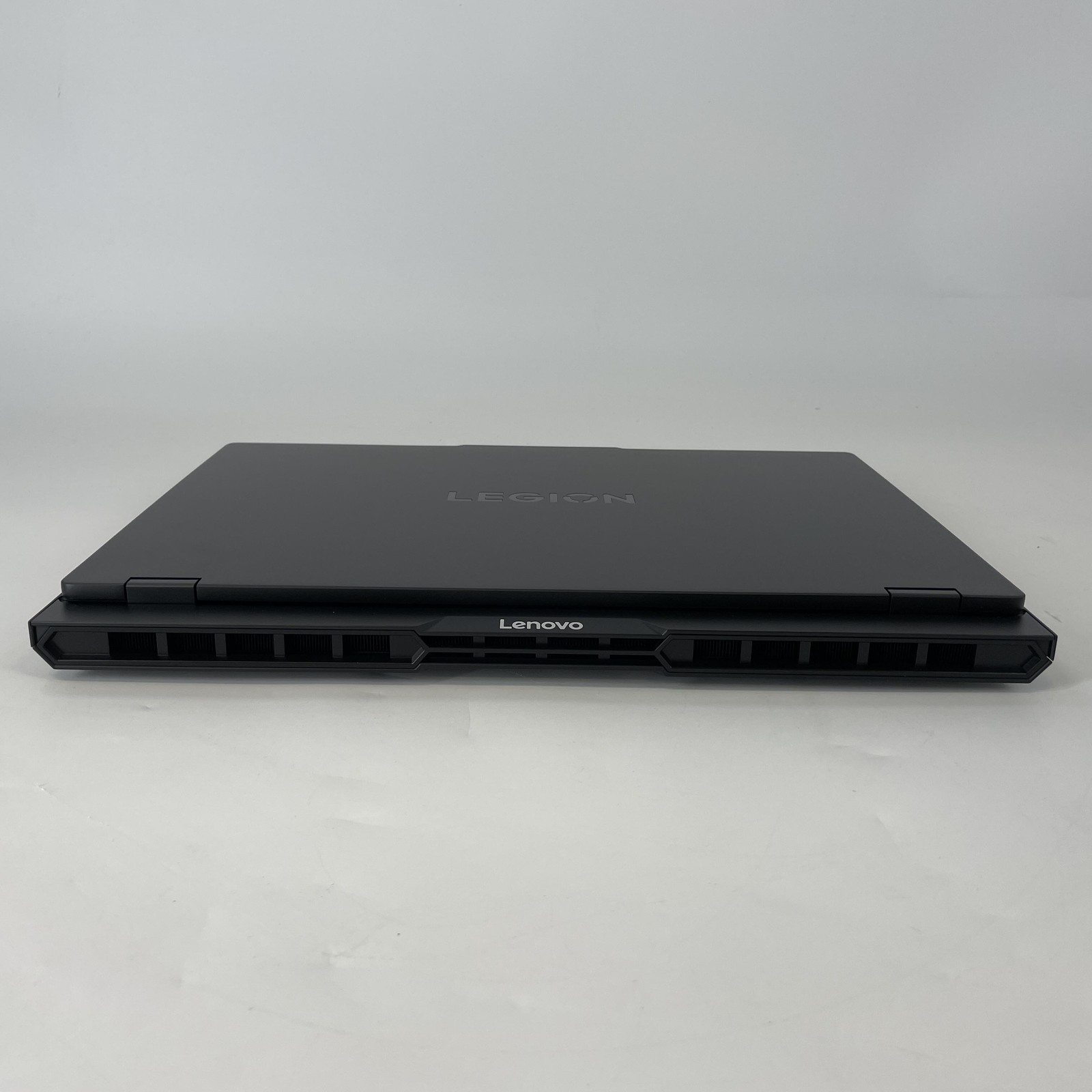 Lenovo Legion Pro 5i Gen 10 16 165Hz QHD+ 2.4GHz Ultra 7 255HX 16GB 1TB RTX 5070