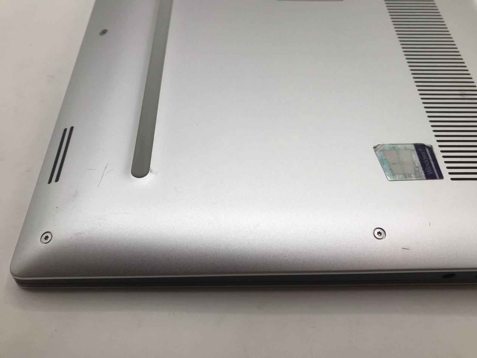 DELL PRECISION 5540 15″ i7 2.6GHz 16GB RAM 512GB–GRADE D