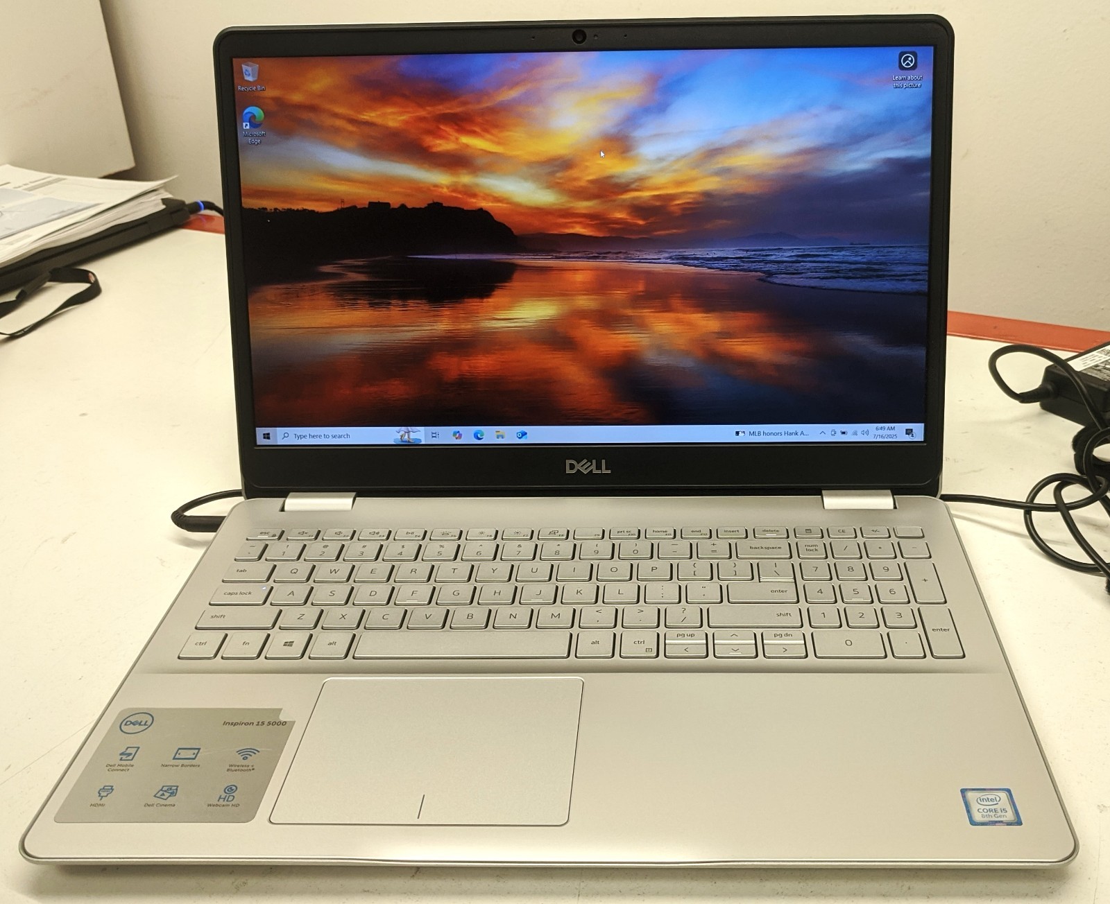 Dell Inspiron 15 5000 Intel Core i5-8265U, 8GB Ram, 256GB SSD