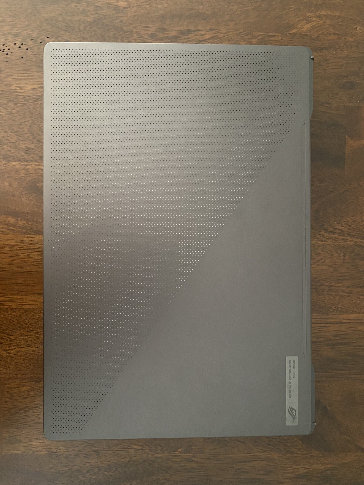 ASUS ROG Zephyrus G15 GA503QR 15.6″ (1TB SSD, AMD Ryzen 9 5000 Series, 4.50 GHz,