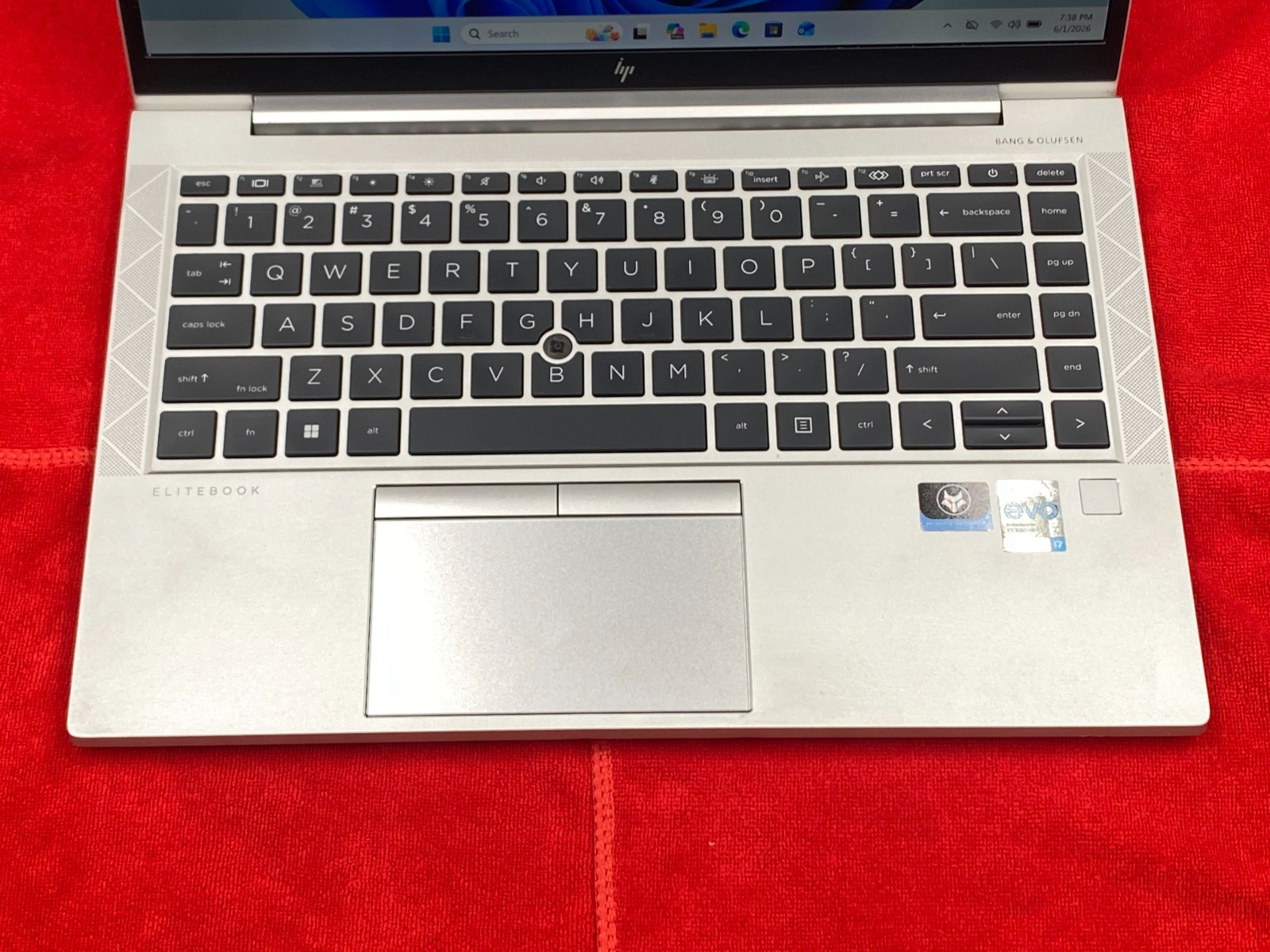 HP ELITEBOOK 840 G8 14″ i7-1185G7 16GB RAM 256GB NVMe WINDOWS 11 PRO GRADE B-