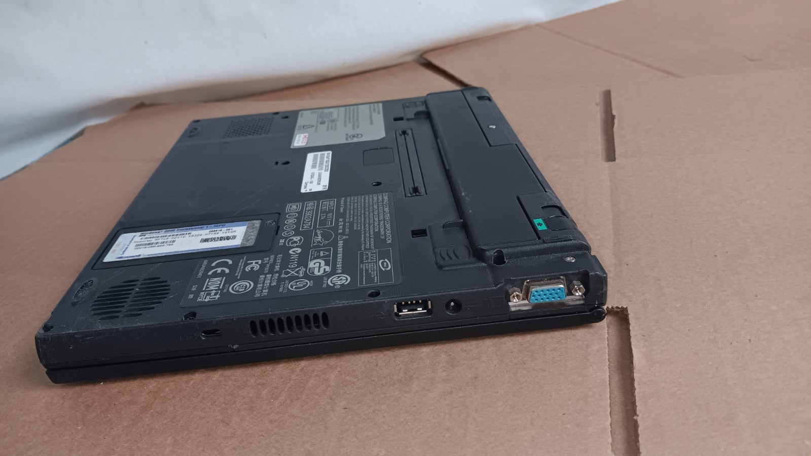 Vintage Compaq Evo N410c Retro Laptop Pentium III-M @ 1 GHz 12″ LCD Screen + AC