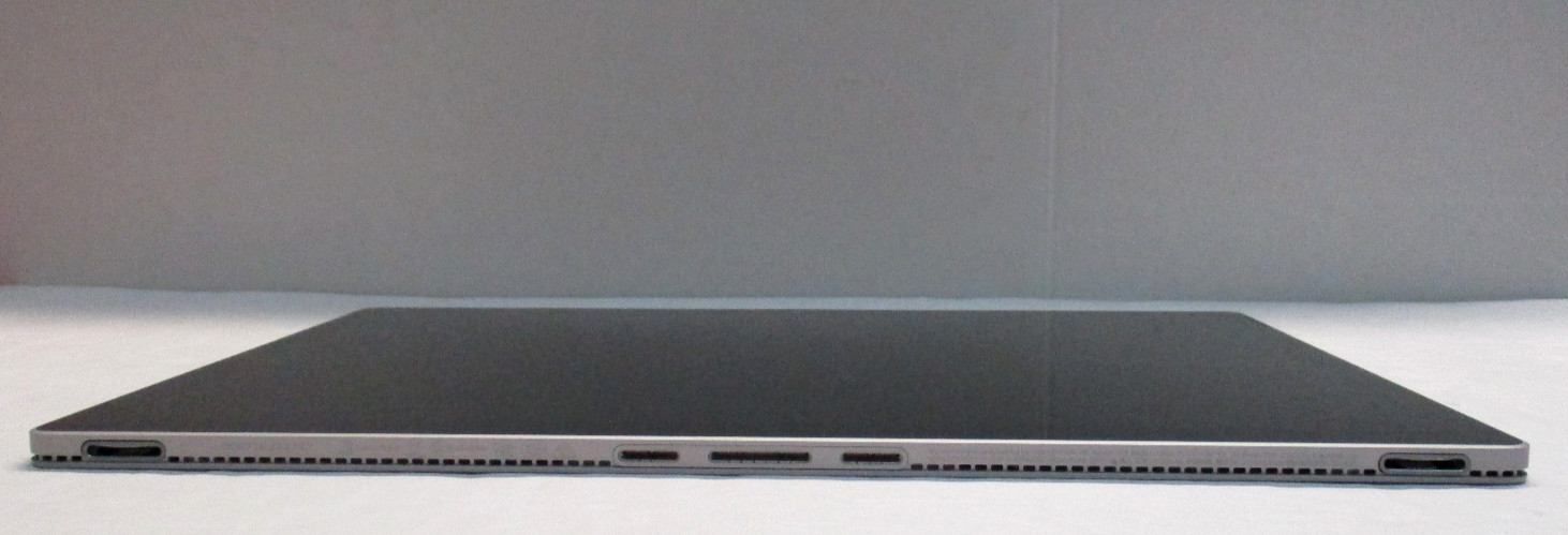 Microsoft Surface Book 1/ 13.5″ TOUCH i7-6600U 2.6GHz 8GB 256GB SSD/TABLET ONLY
