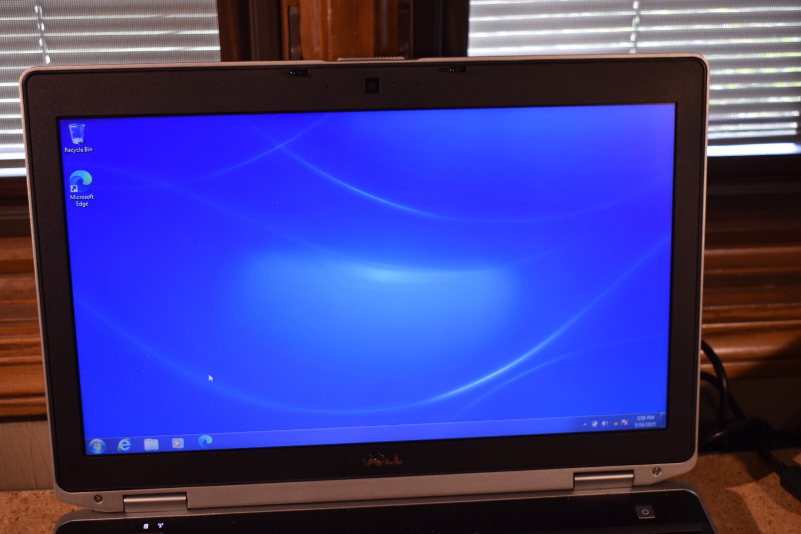 Dell Latitude E6530 Intel Core i5-3340M Windows 7 Pro SSD 32-bit NVidia 5200M