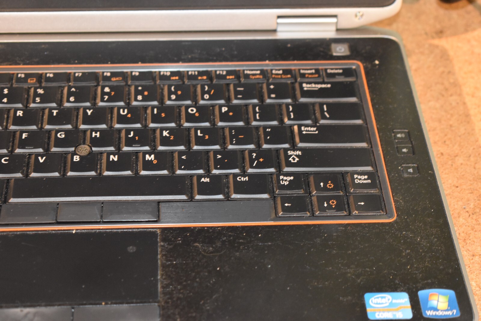 Dell Latitude E6420 Intel Core i5-2520M 4GB 320GB Windows XP NVidia NVS 4200M
