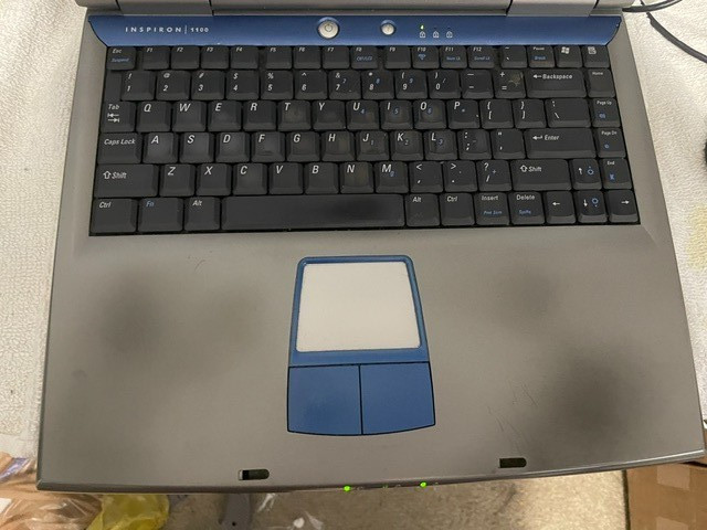 Dell Inspiron 1100 Celeron 2.4 GHz 20GB HDD CMOS and Main Batt Bad DVD RW 128 MB
