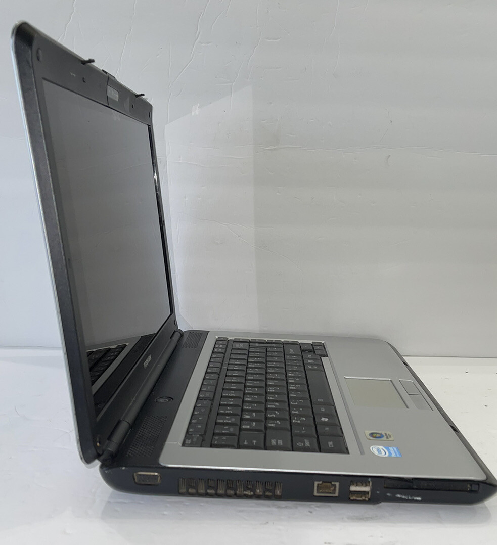 15.4” Toshiba Satellite L300-129 Laptop 2GB RAM 160GB HDD Windows VISTA 4 PARTS!