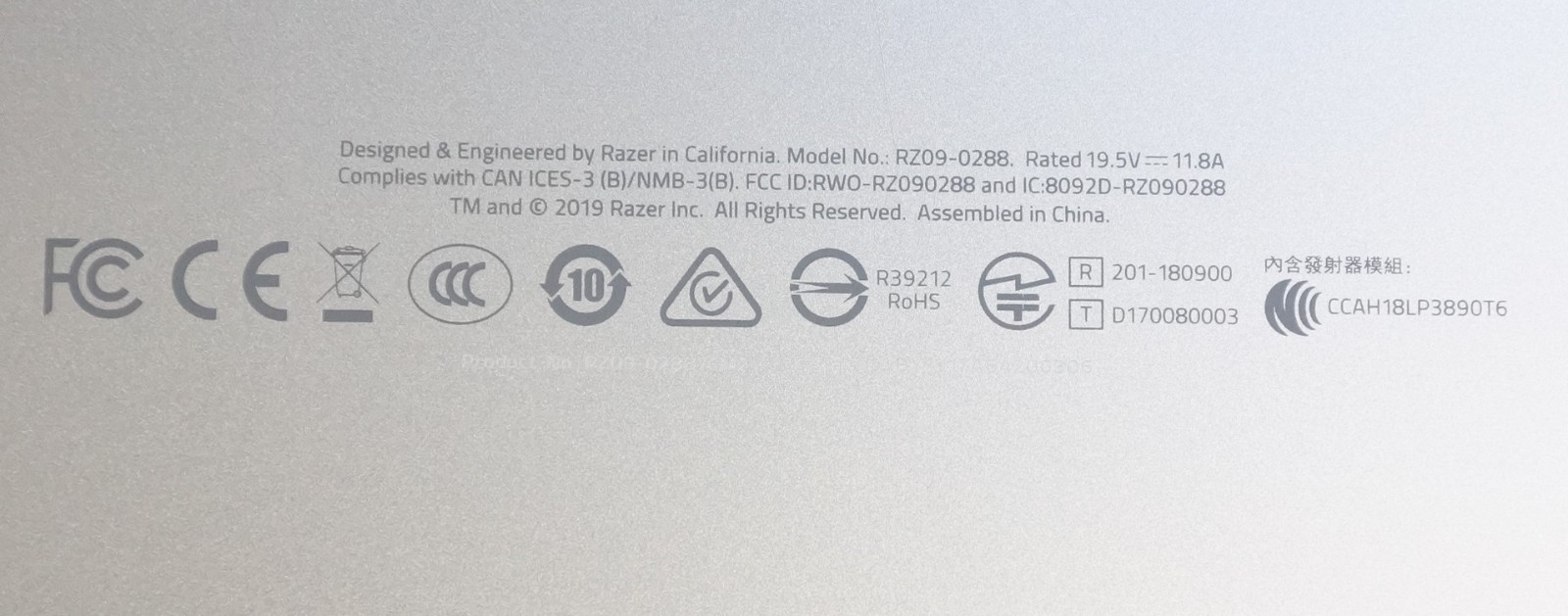 Razer Blade 15 Advanced RZ09-0288 RTX 2070 Max-Q 32GB RAM Gaming Laptop – Silver
