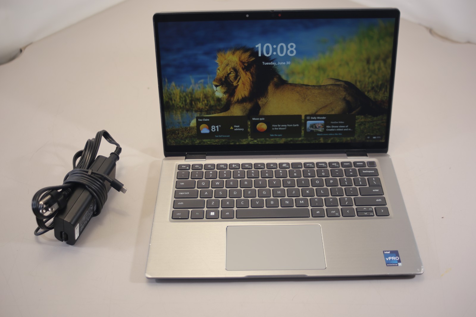 Dell Latitude 7430 Core i7-1265U 16GB Ram 256 GB NVMe Win 11P 2-in-1 Touchscreen