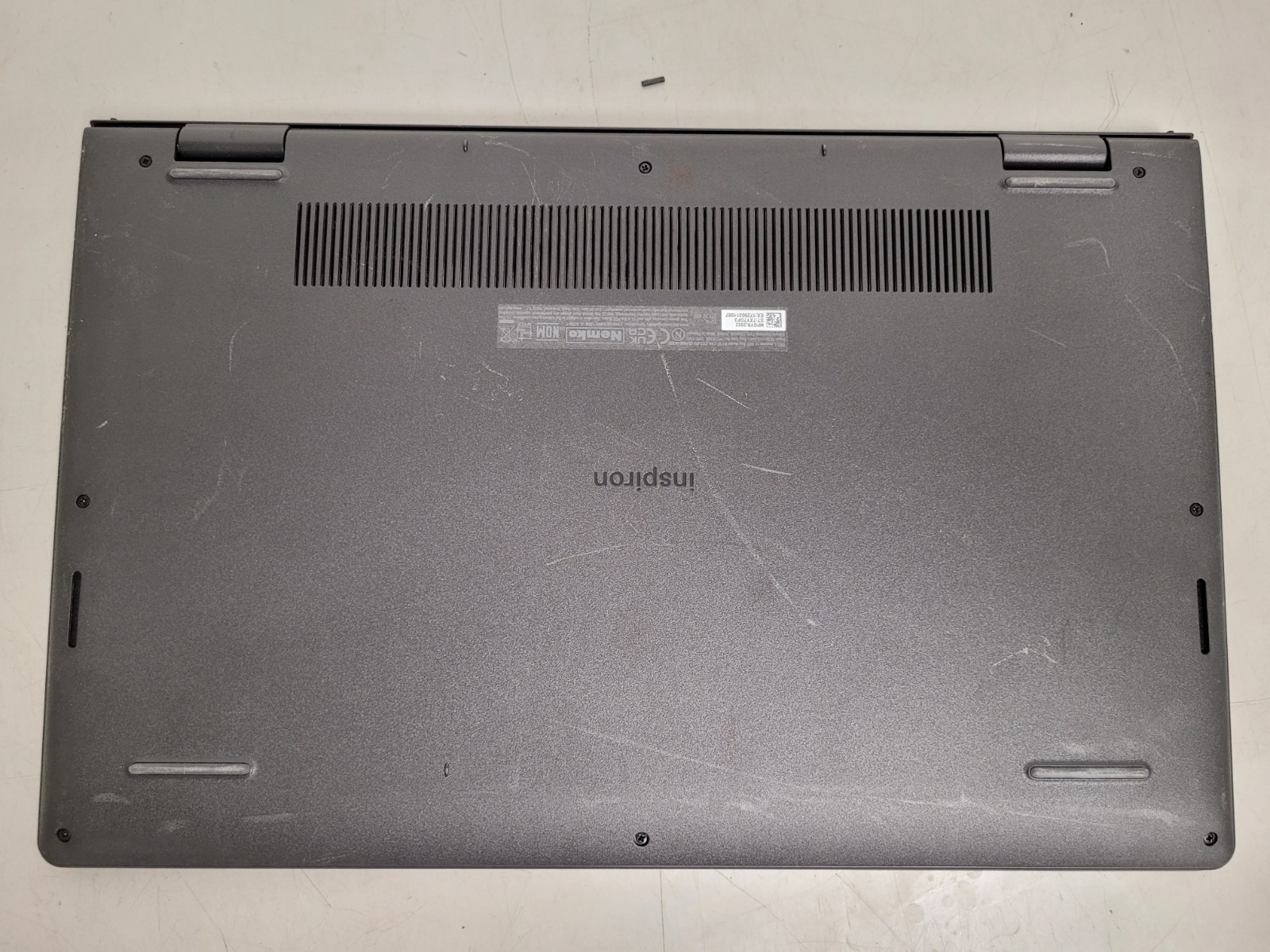Dell inspiron 15 3525 Ryzen7 5825u 2000ghz 16gb ram 512gb ssd Charger 7XY7DF3