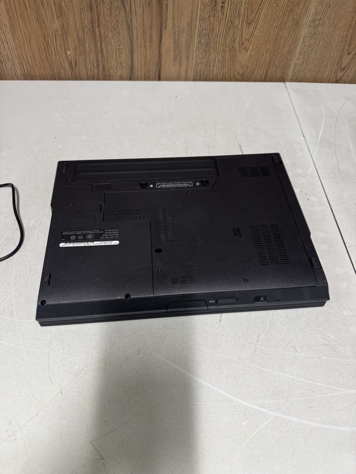 Dell Latitude E5400 14” Core 2 Duo 2GB RAM No HDD No Charger BIOS TESTED