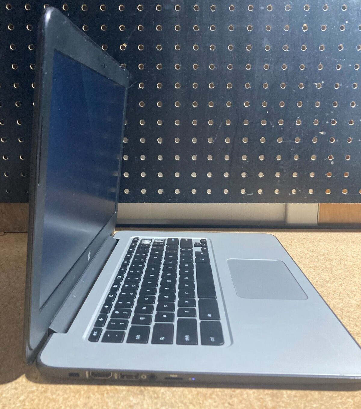 HP Chromebook 11 G4 2.16GHz Intel Celeron 2-4GB RAM 16GB SSD **READ**