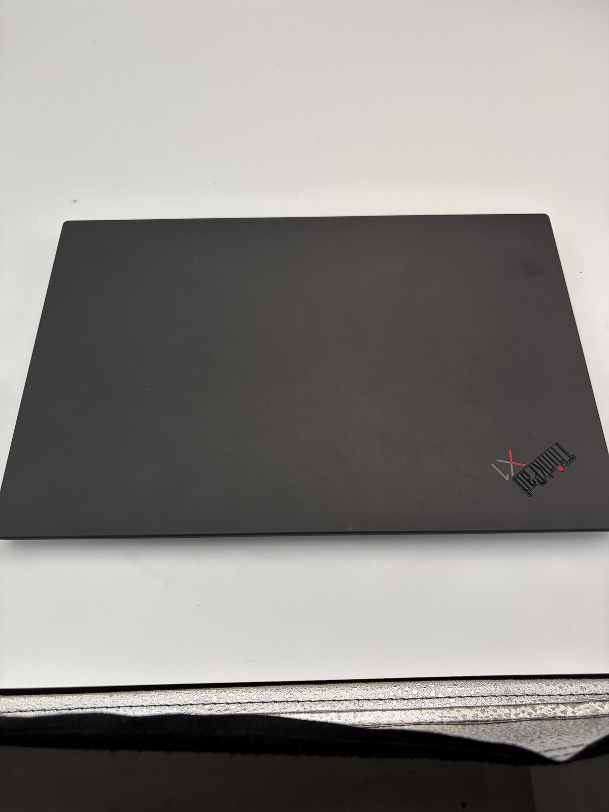Lenovo ThinkPad X1 Carbon Gen 8 (2020) Intel(R) Core(TM) i5-10310U CPU @ 1.70GHz