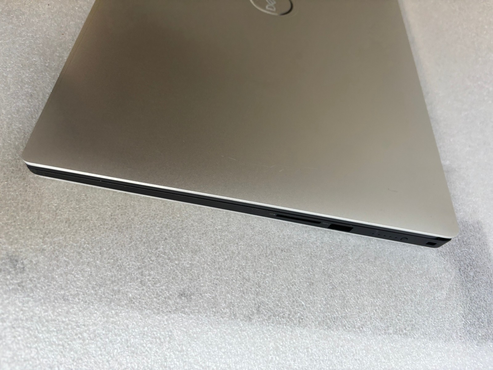 DELL PRECISION 5530 i7-8850H 2.60 GHZ RAM 16GB SSD 500GB BLUETOOTH NVIDIA P1000