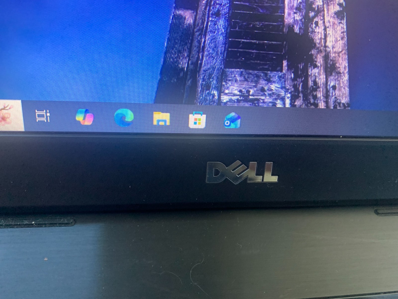 Dell Vostro 1540 15.6″ Core i3 M370 2.40GHz 3GB RAM 500GB HDD Win 10 Pro