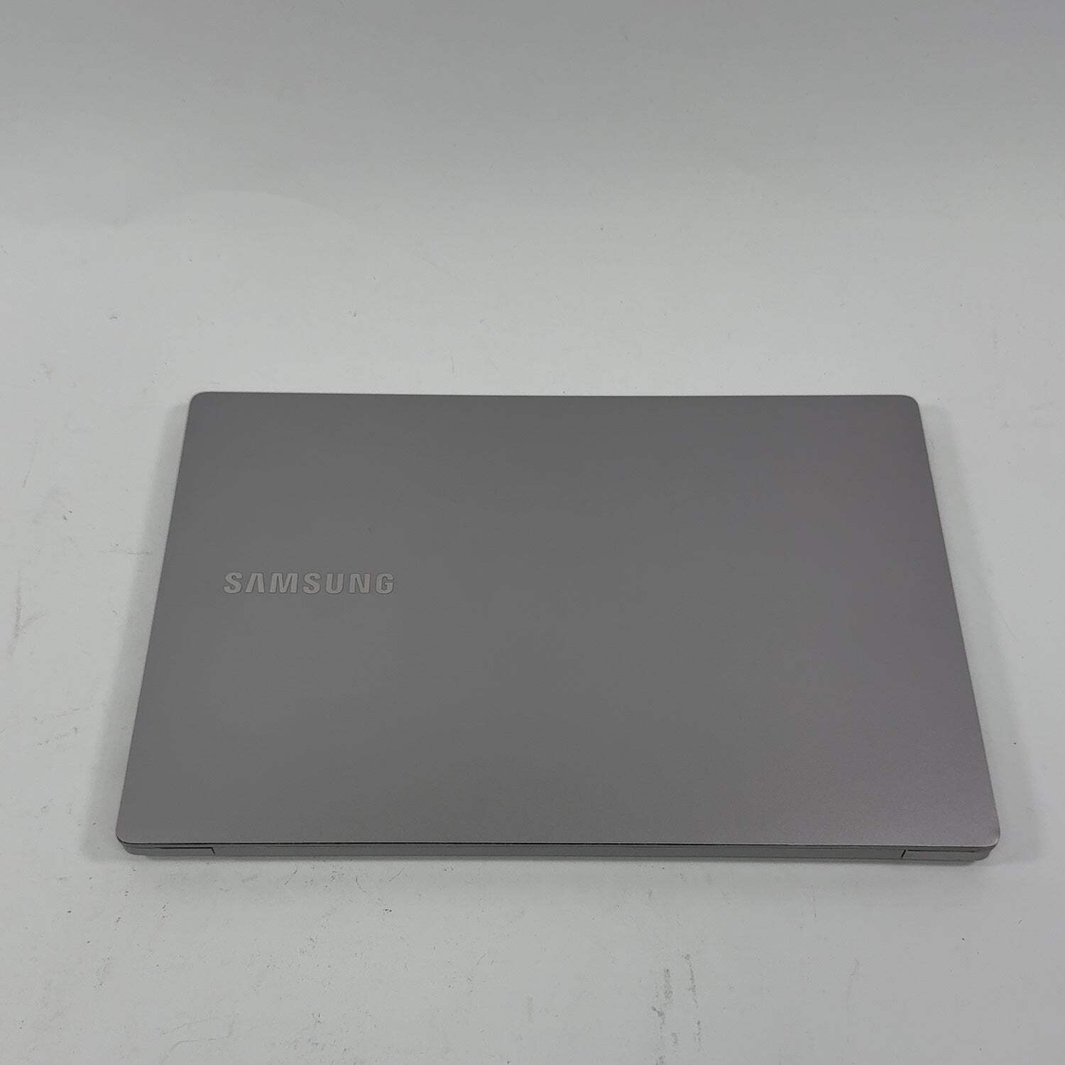 Samsung Notebook 7 NP730XBE 13.3″ i7-8565U 1.8GHz 16GB RAM 512GB SSD