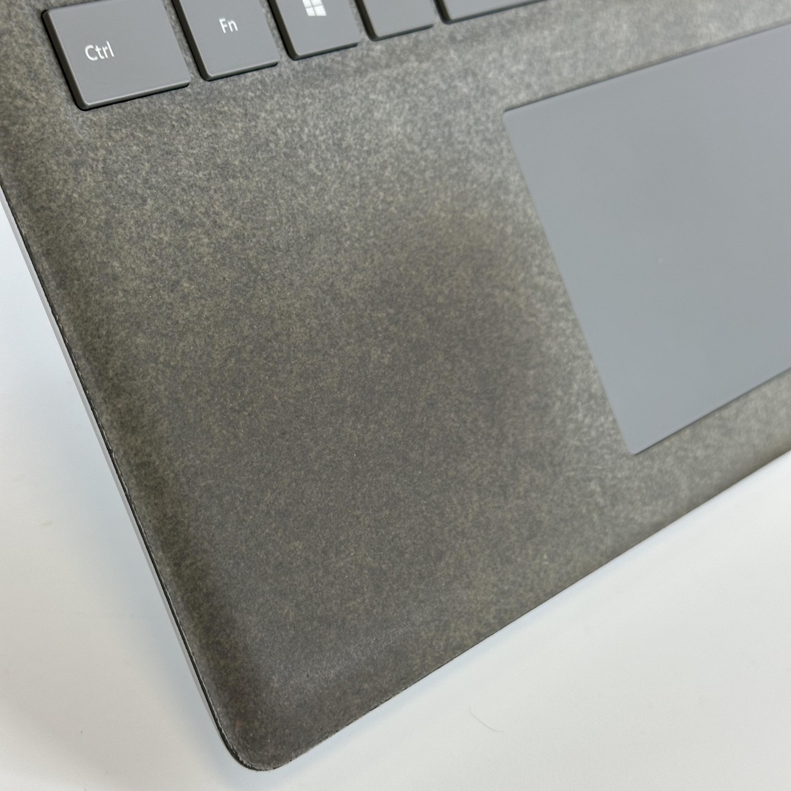 Microsoft Surface Laptop 2 13 2K TOUCH i5-8350U 1.7GHz 8GB 256GB Missing Keycaps