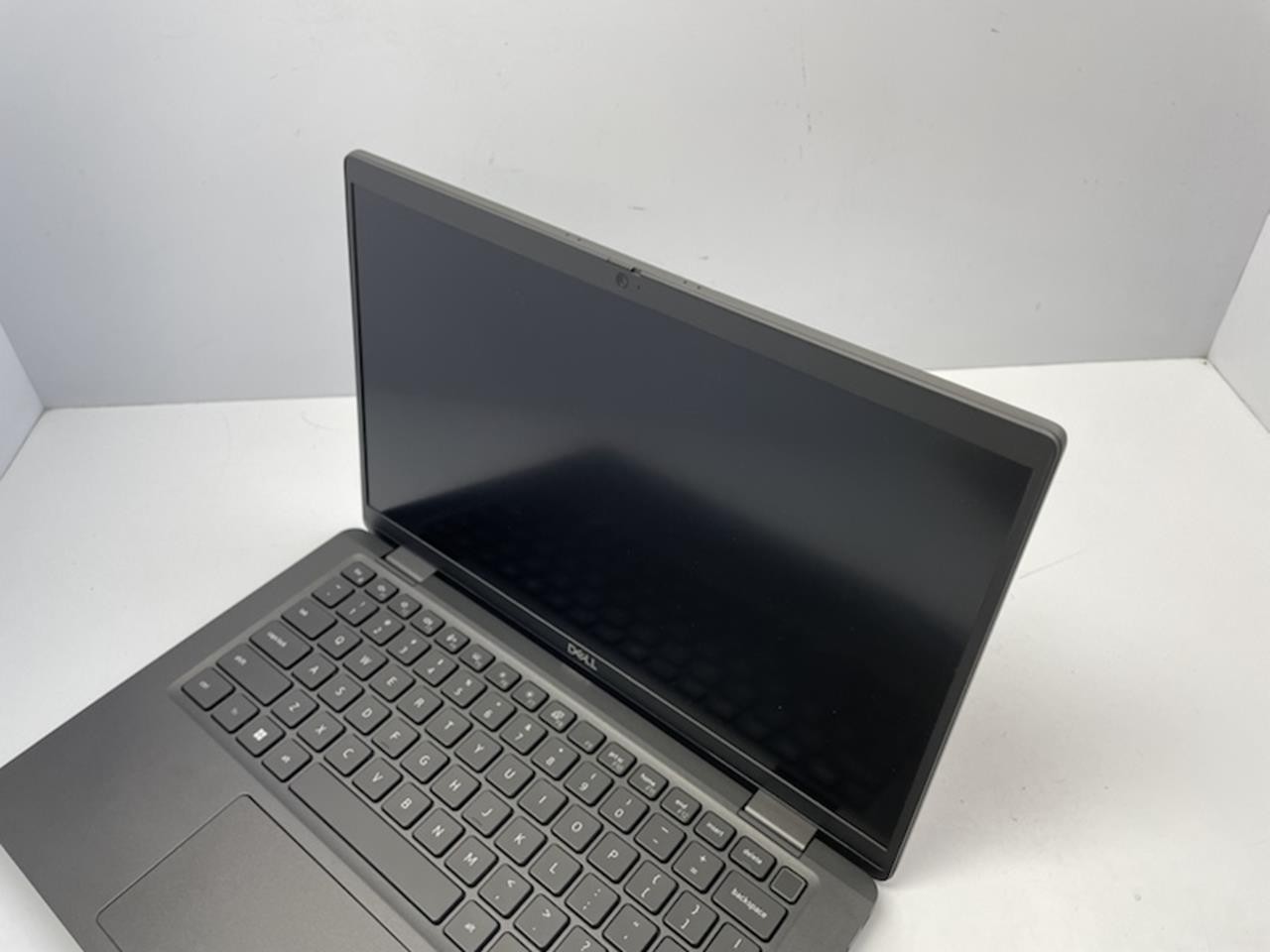 DELL LATITUDE 7430 Laptop w/ Intel Core i5-1235U 1.30 GHZ + 8 GB No HD/Battery