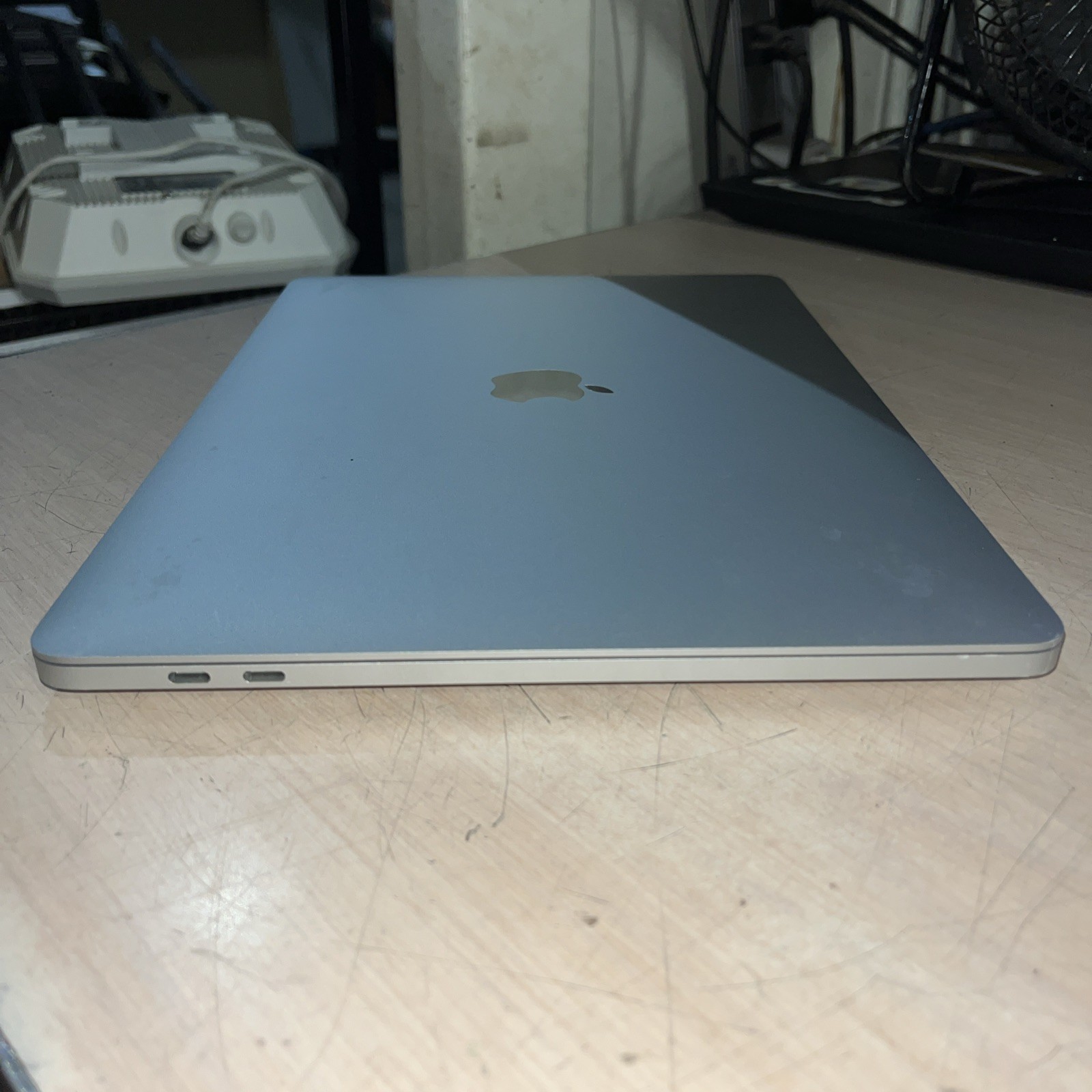 APPLE MACBOOK PRO 13″ 2020 2TB CORE I5-8257U 1.4GHZ 8GB RAM 256SSD