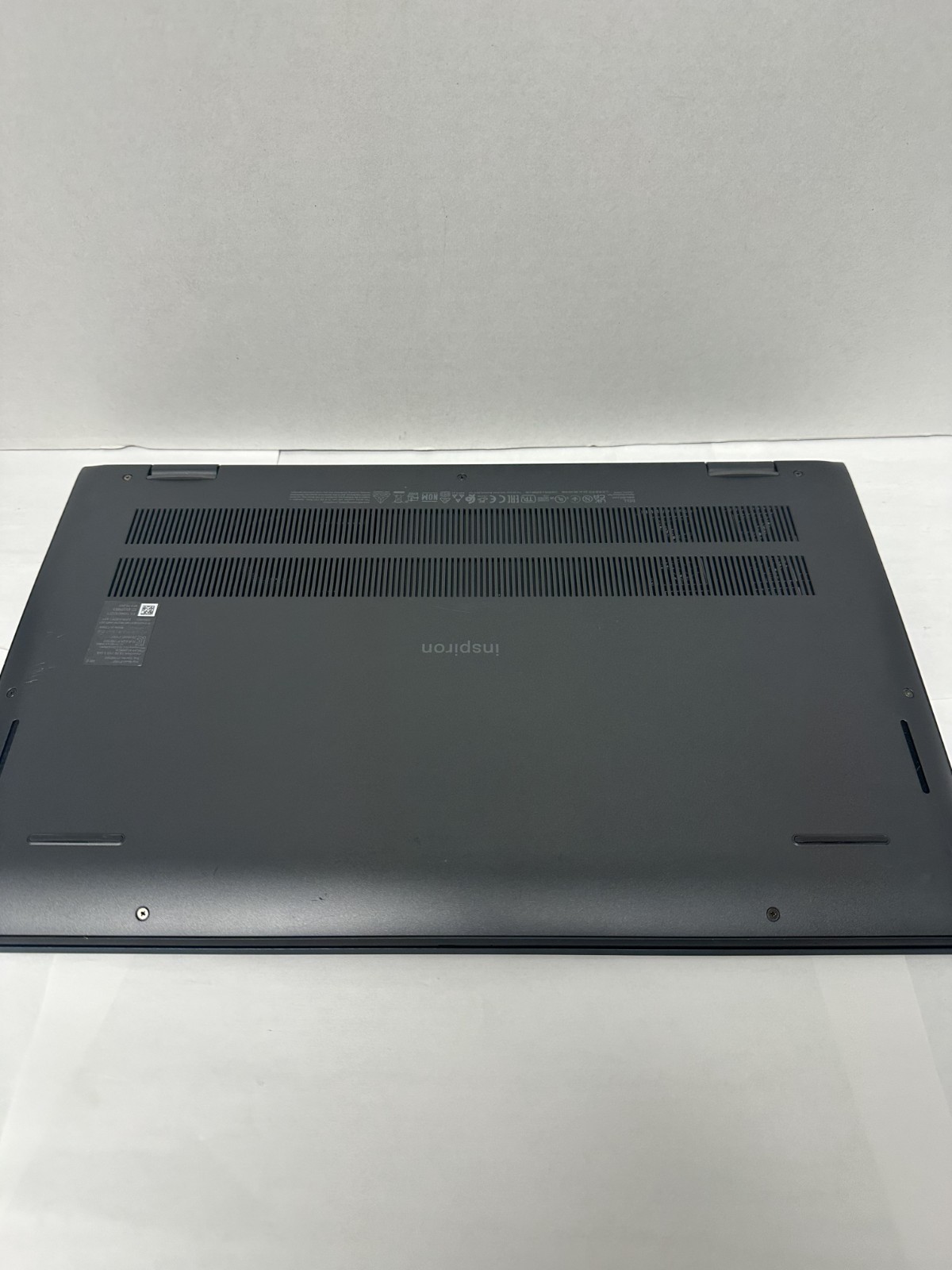 Dell Inspiron 5515 AMD Ryzen 7-5700U 16GB RAM 1TB NVME (No OS or Charger)