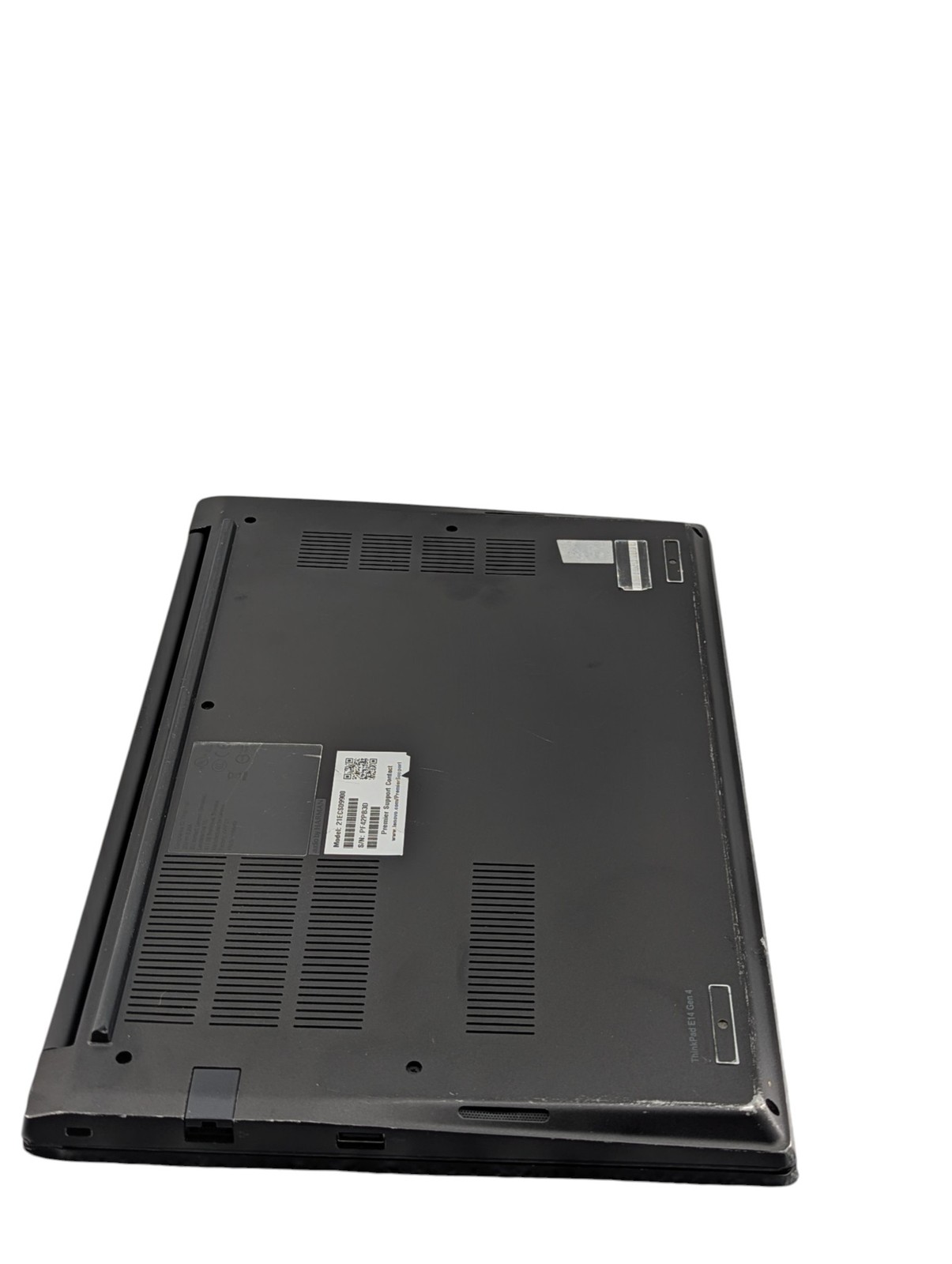 Lenovo ThinkPad E14 Gen 4 AMD Ryzen 7 5825U 8GB RAM 256GB SSD Grade D